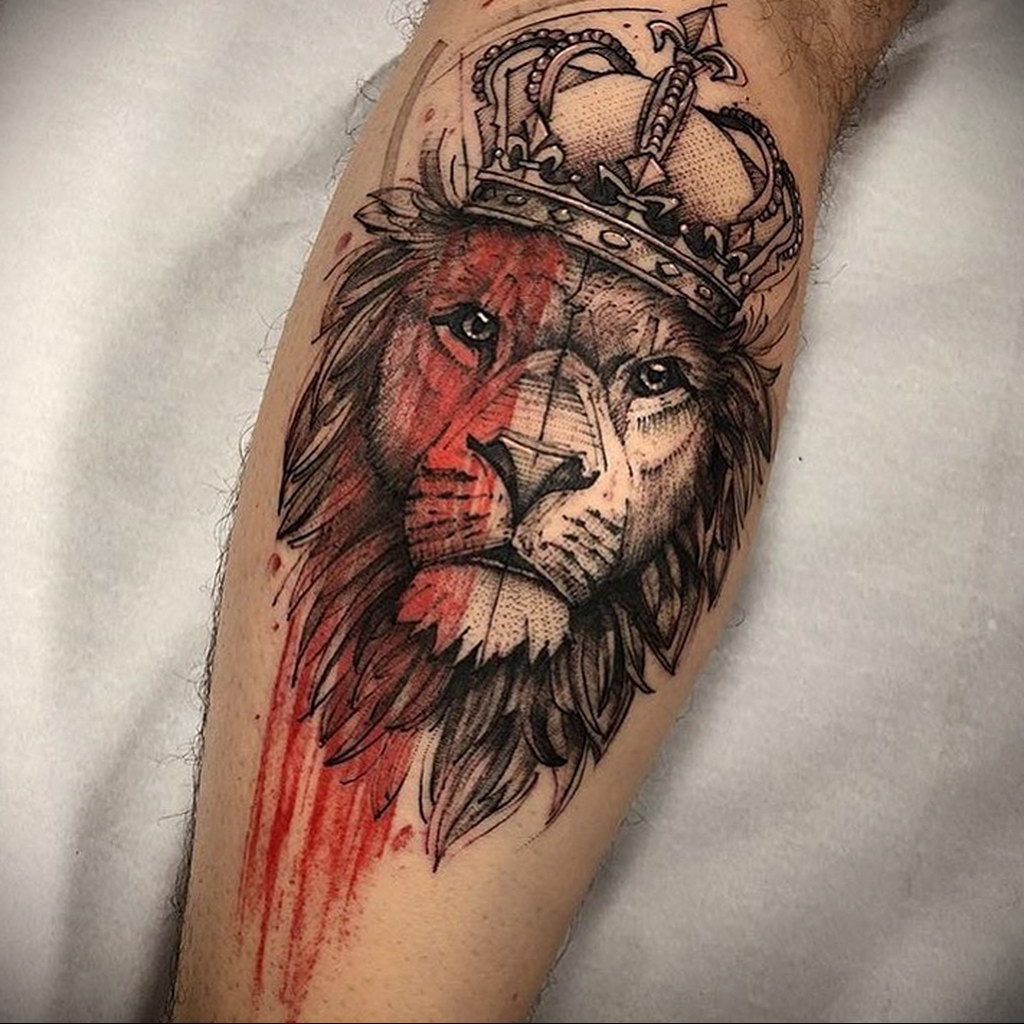 Lion and Snake Tattoo by Empire State Studio Tommy Helm  Marvin Silva  Lion  tattoo Tattoos Snake tattoo
