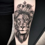 lion tattoo with crown 08.12.2019 №017 -tattoo crown- tattoovalue.net