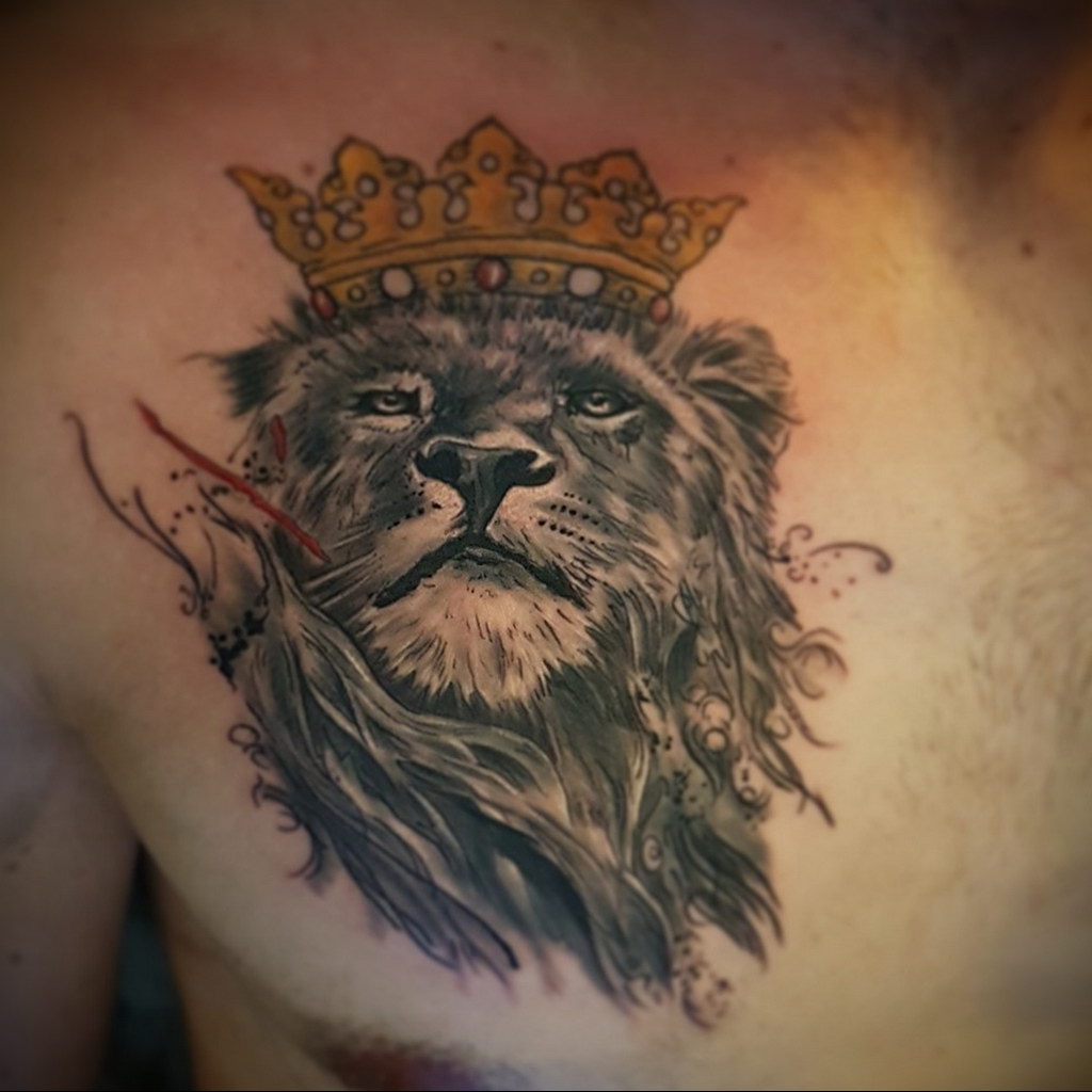 lion tattoo with crown 08.12.2019 №068 -tattoo crown- tattoovalue.net