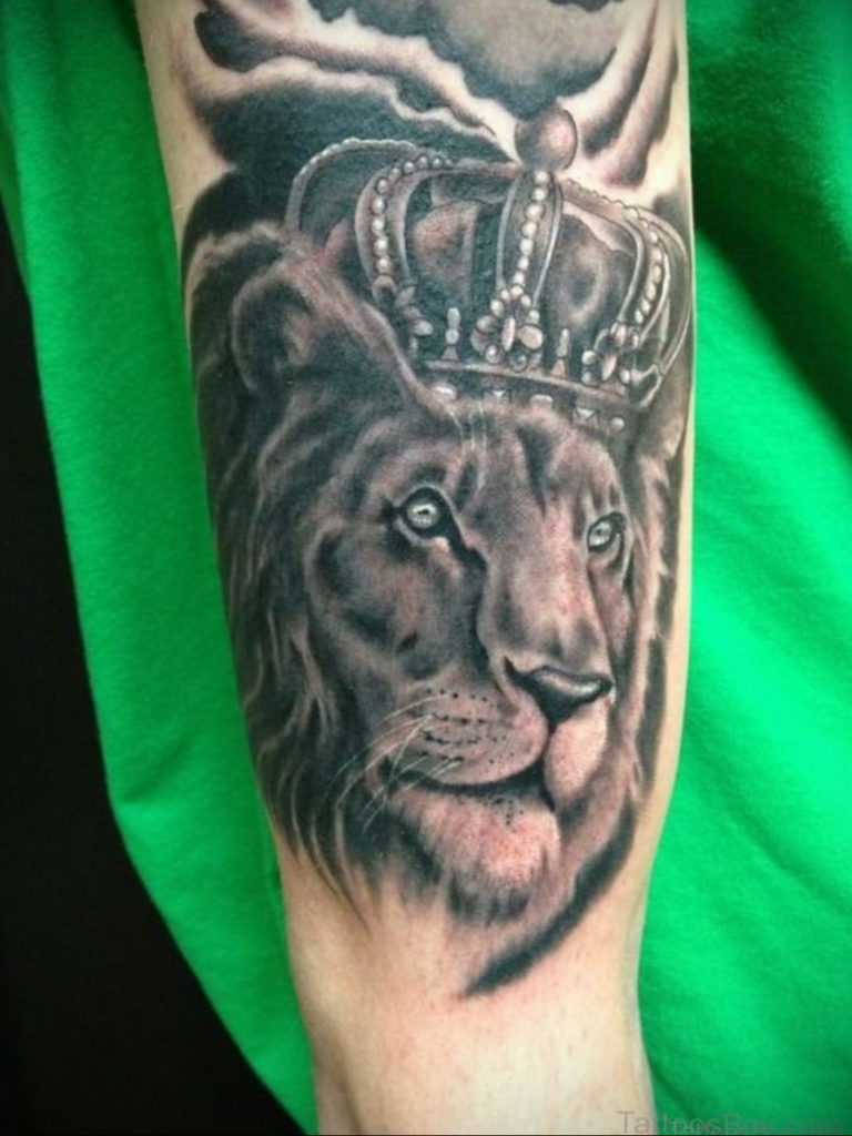 lion tattoo with crown 08.12.2019 №094 -tattoo crown- tattoovalue.net