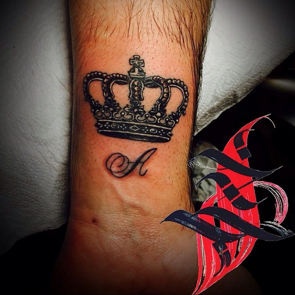 Basquiat Crown Tattoo 19 Crown Tattoos That Prove Your Queen Status   Page 14