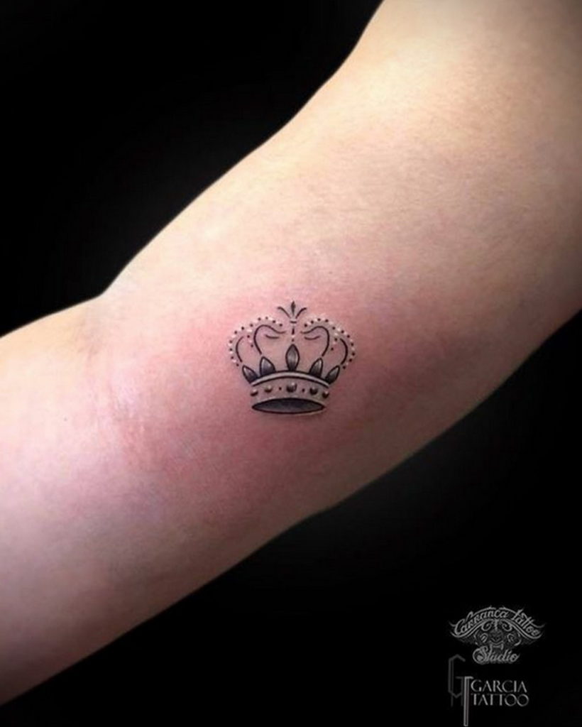 tattoo crown for girls 08.12.2019 №010 -tattoo crown- tattoovalue.net