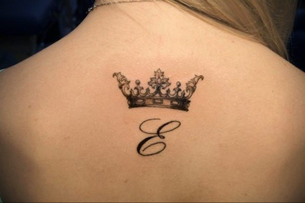 tattoo crown for girls 08.12.2019 №015 -tattoo crown- tattoovalue.net