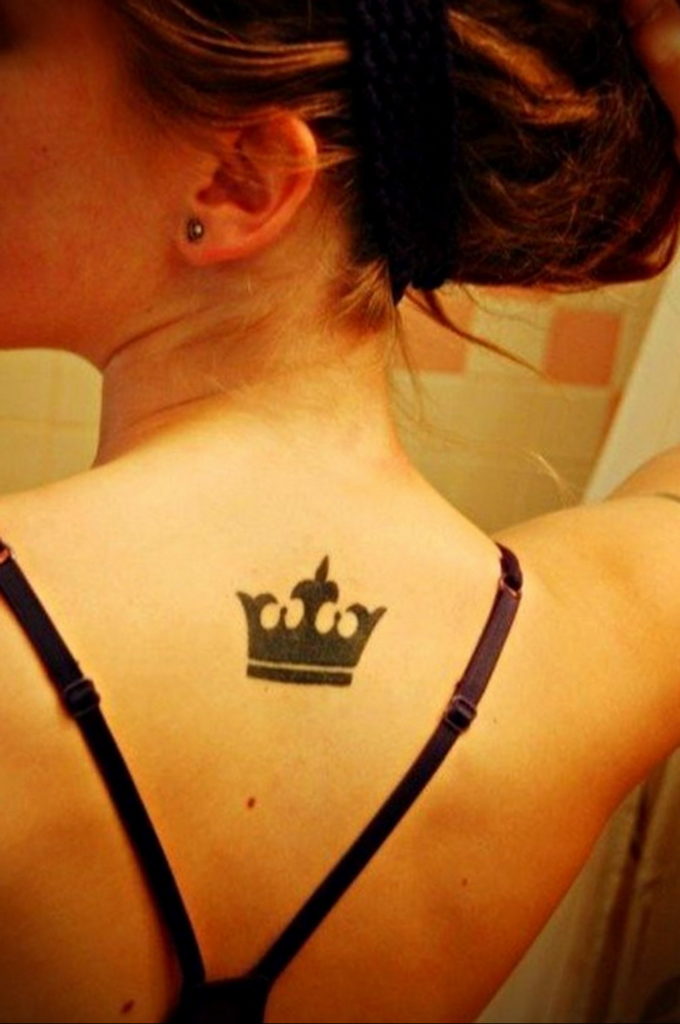 tattoo crown for girls 08.12.2019 №034 -tattoo crown- tattoovalue.net