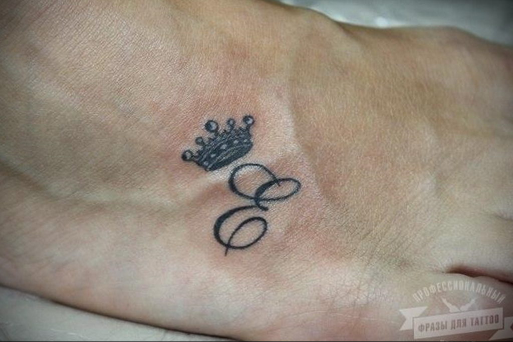 tattoo letter a with crown 08122019 033 tattoo crown tattoovaluenet   tattoovaluenet