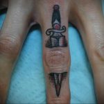 finger dagger tattoo 27.12.2019 №012 -dagger tattoo- tattoovalue.net
