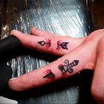 finger dagger tattoo 27.12.2019 №034 -dagger tattoo- tattoovalue.net