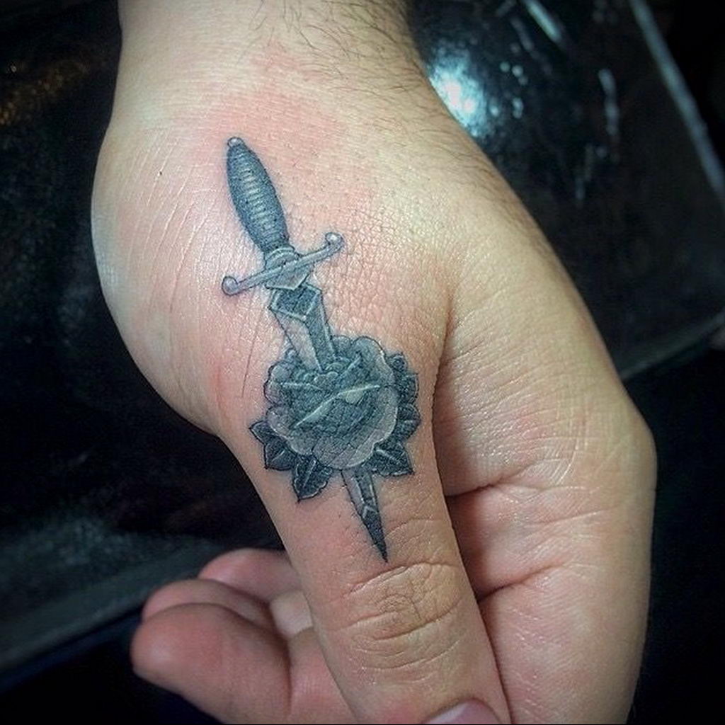 finger dagger tattoo 27.12.2019 №036 -dagger tattoo- tattoovalue.net