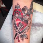heart tattoo with dagger 27.12.2019 №042 -dagger tattoo- tattoovalue.net