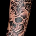 tattoo dagger with skull 27.12.2019 №003 -dagger tattoo- tattoovalue.net