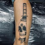 tattoo dagger with skull 27.12.2019 №014 -dagger tattoo- tattoovalue.net