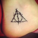 дары смерти тату 19.01.2020 №008 -deathly hallows tattoo- tattoovalue.net