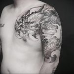 dragon tattoo on chest 23.01.2020 №014 -dragon tattoo- tattoovalue.net