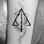 дары смерти тату 19.01.2020 №019 -deathly hallows tattoo- tattoovalue.net