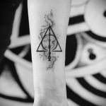 дары смерти тату 19.01.2020 №060 -deathly hallows tattoo- tattoovalue.net