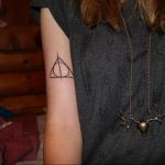 дары смерти тату 19.01.2020 №137 -deathly hallows tattoo- tattoovalue.net