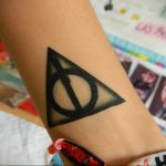 дары смерти тату 19.01.2020 №142 -deathly hallows tattoo- tattoovalue.net