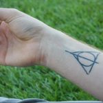 дары смерти тату 19.01.2020 №153 -deathly hallows tattoo- tattoovalue.net