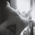 дары смерти тату 19.01.2020 №156 -deathly hallows tattoo- tattoovalue.net