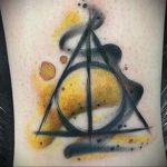 дары смерти тату на руке 19.01.2020 №022 -deathly hallows tattoo on arm- tattoovalue.net