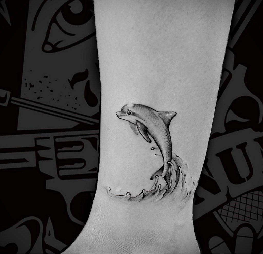 dolphin tattoo photo 21.04.2020 №016 -dolphin tattoo- tattoovalue.net