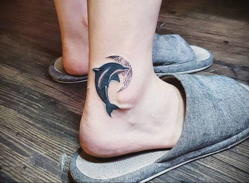 dolphin tattoo photo 21.04.2020 №028 -dolphin tattoo- tattoovalue.net