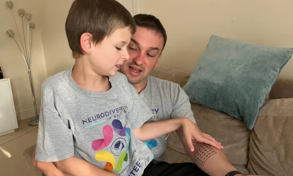 Father gets alphabet tattoo to help nonverbal autistic son communic - 150924 tattoovalue.net 01