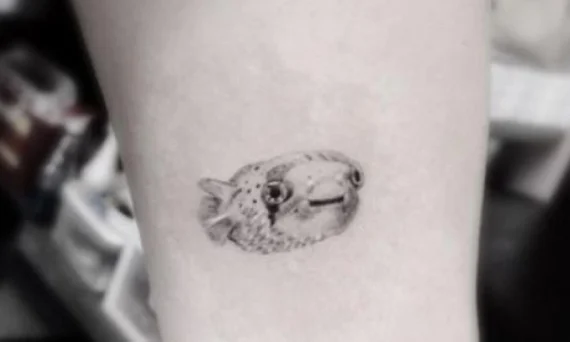 Miley Cyrus Honors Late Fish with Heartfelt New Tattoo - tattoovalue.net 01102024