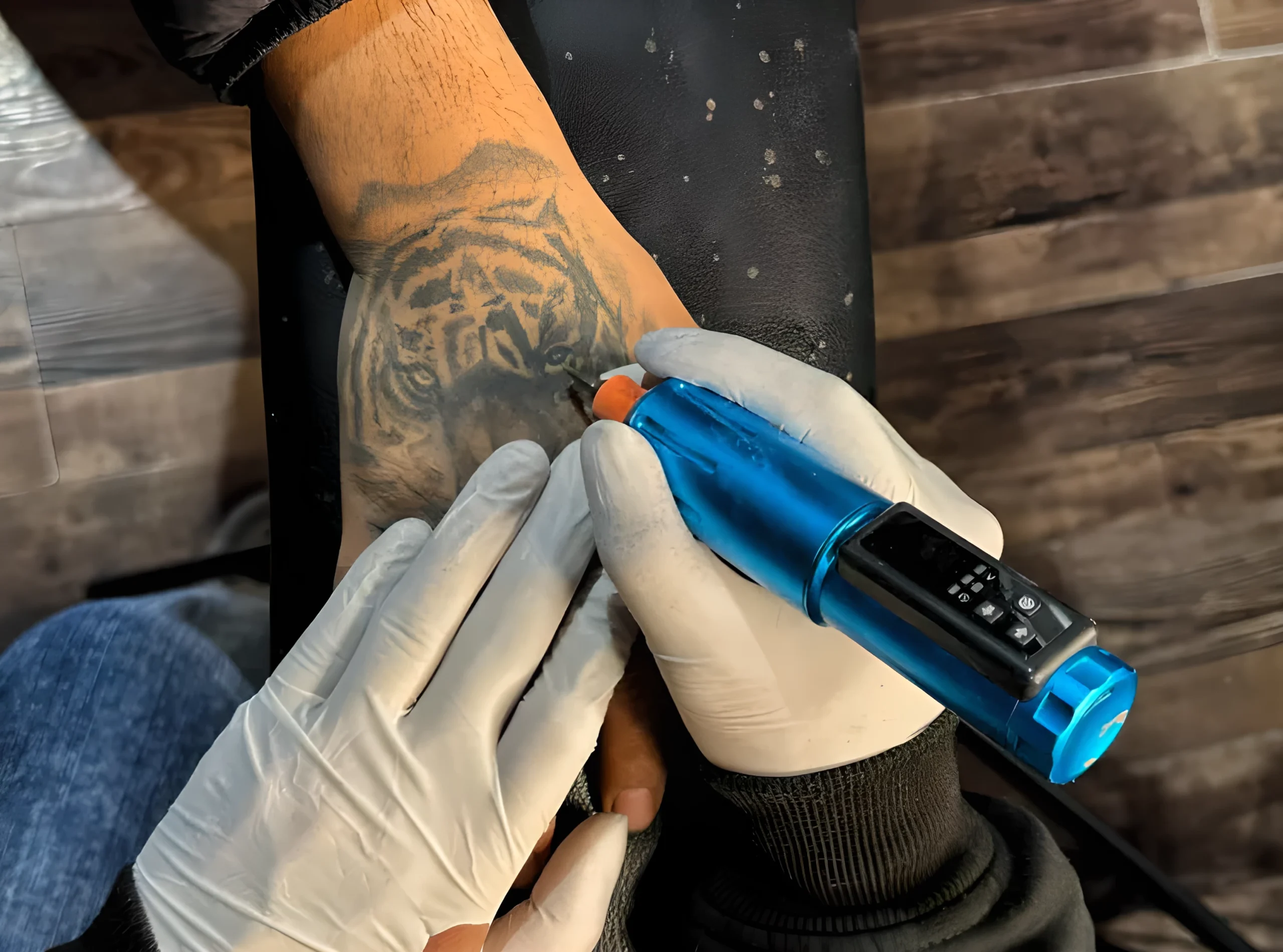 Why Tattoos Are Being Erased Across Kashmir- From Guns to ‘Freedom’ №17 - tattoovalue.net