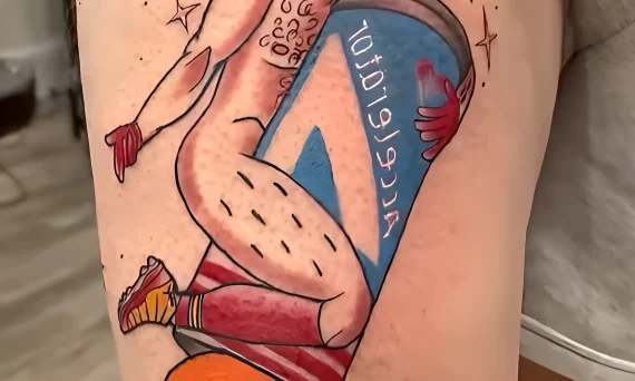 Fan Trades Thigh for Travis Kelce Pin-Up Tattoo and 25 Cases of Energy №02 - tattoovalue.net