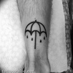 photo tattoo umbrella 06.12.2018 №084 - example of tattoo design umbrella - tattoovalue.net